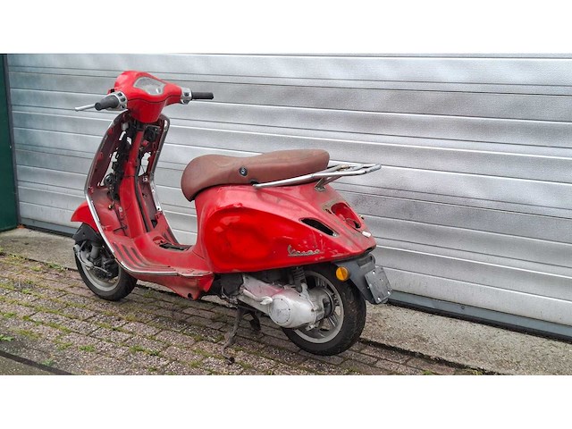Vespa primavera 2t 45km bromscooter scooter 2 takt - afbeelding 2 van  6