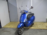 Vespa primavera 50 - bromscooter - e5 injectie - motorfiets - afbeelding 3 van  10