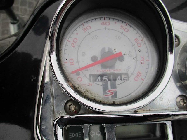 Vespa s - snorscooter - 2t - scooter - afbeelding 3 van  11
