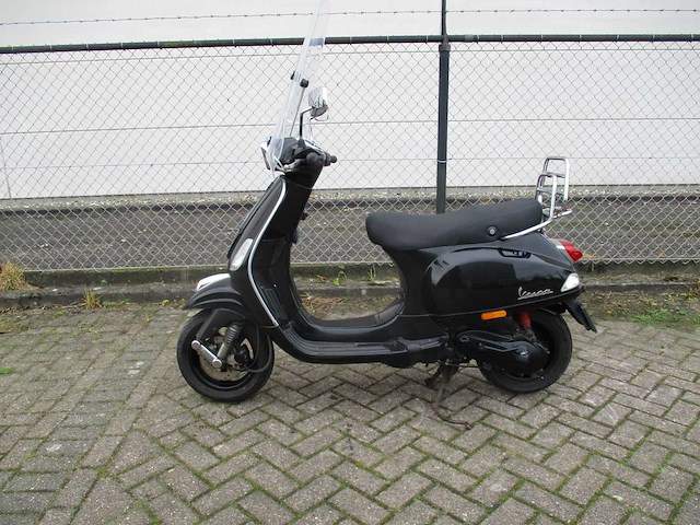 Vespa s - snorscooter - 2t - scooter - afbeelding 1 van  11