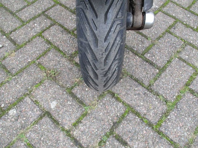 Vespa s - snorscooter - 2t - scooter - afbeelding 6 van  11