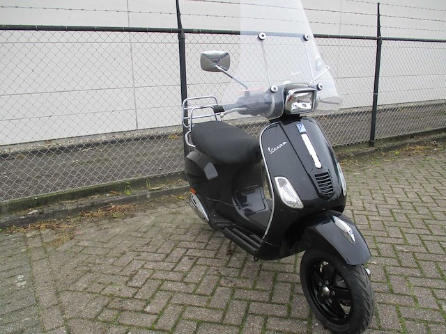 Vespa s - snorscooter - 2t - scooter - afbeelding 7 van  11