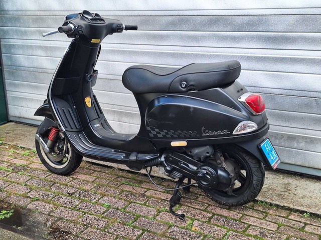 Vespa s 25km snorscooter 4-takt - afbeelding 3 van  7