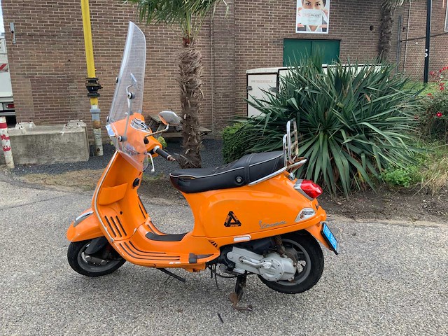 Vespa s scooter - afbeelding 3 van  13