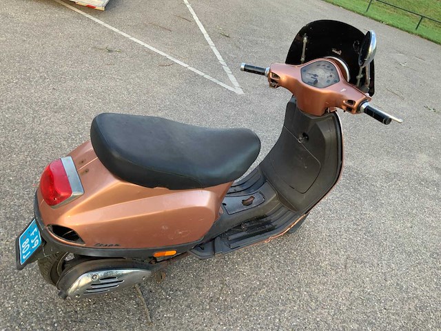 Vespa scooter lx50 - afbeelding 6 van  8