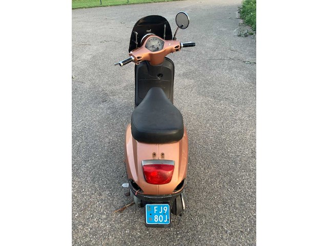 Vespa scooter lx50 - afbeelding 7 van  8
