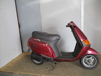 Vespa sfera - bromscooter - oldtimer 2 takt - scooter - afbeelding 8 van  10