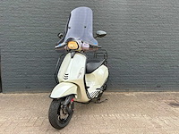 Vespa snorscooter sprint 50 scooter - afbeelding 1 van  8