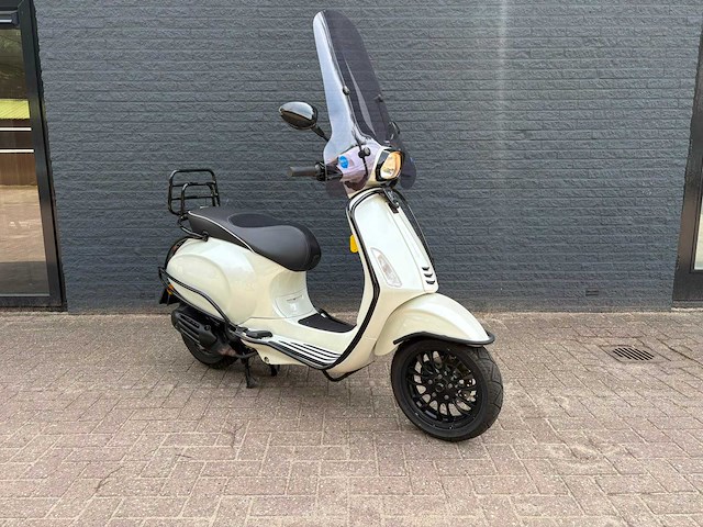 Vespa snorscooter sprint 50 scooter - afbeelding 3 van  8