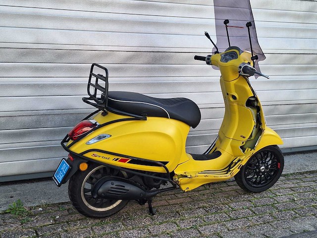 Vespa sprint 25km snorscooter 4-takt - afbeelding 7 van  7