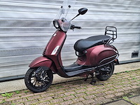 Vespa sprint 25km snorscooter 4-takt - afbeelding 2 van  7