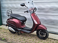 Vespa sprint 25km snorscooter 4-takt - afbeelding 5 van  7
