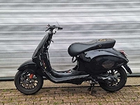 Vespa sprint 25km snorscooter 4-takt