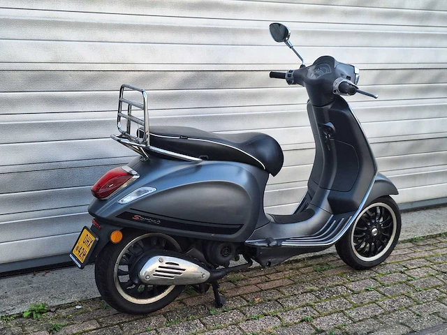 Vespa sprint 45km bromscooter 4-takt - afbeelding 6 van  7