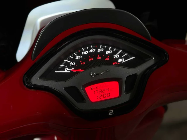 Vespa sprint 4t 80cc 2016, f-514-vd - afbeelding 16 van  29