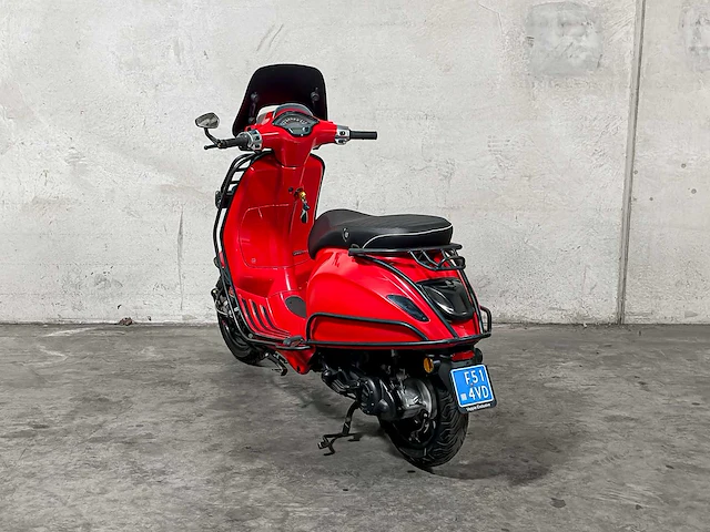 Vespa sprint 4t 80cc 2016, f-514-vd - afbeelding 18 van  29