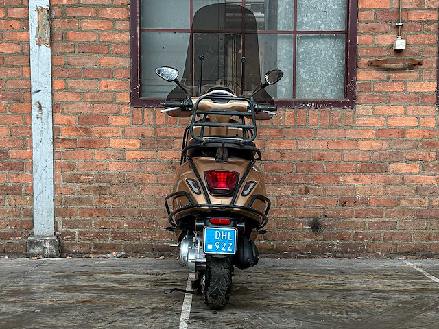 Vespa sprint 4t snorscooter (custom), dhl-92-z - afbeelding 5 van  23