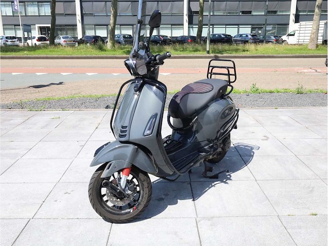 Vespa sprint 50 2022, fjp-54f - afbeelding 1 van  10