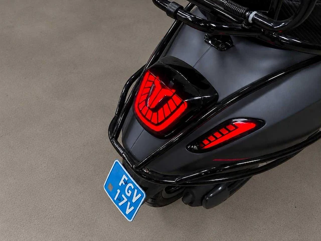 Vespa sprint s 50 snor | fgv-17v i - afbeelding 5 van  15