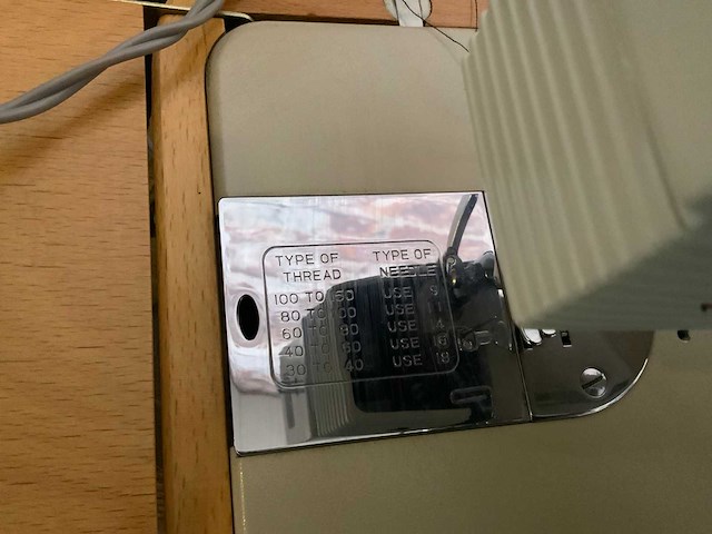 Vesta vintage naaimachine - afbeelding 4 van  5