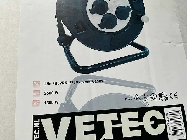 Vetec - tenso n2525c - 25 mtr - 3g x 2,5 mm2 - verlengkabelhaspels en -snoer - afbeelding 4 van  6