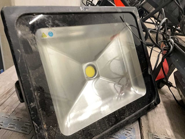 Vetec led bouwlamp (3x) - afbeelding 4 van  6