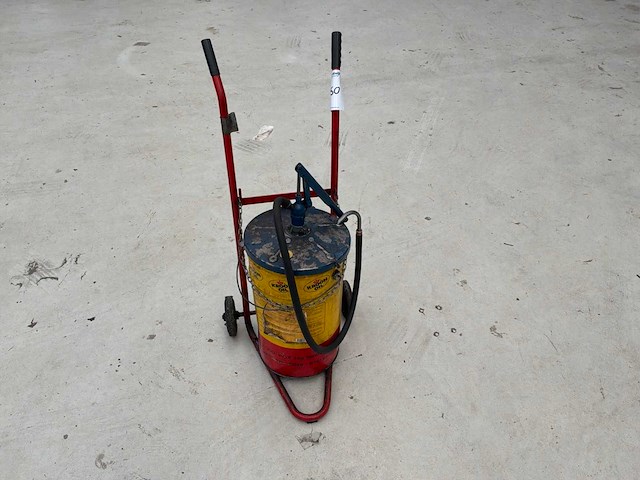 Vetpomp met steekwagen - afbeelding 1 van  3