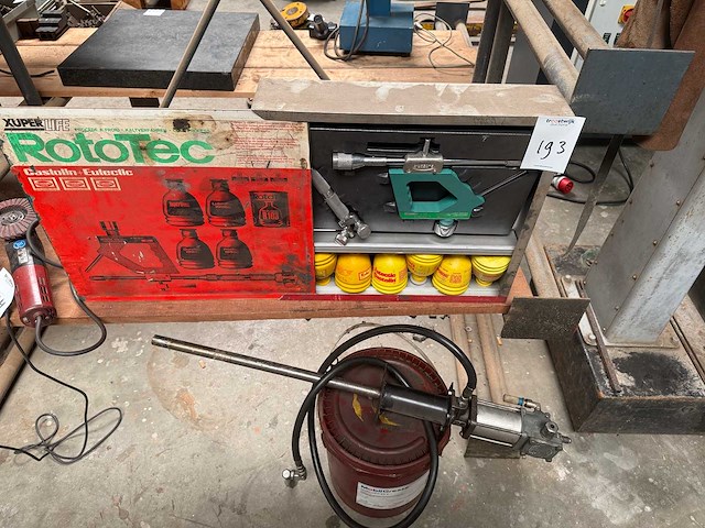 Vetspuit - afbeelding 2 van  4
