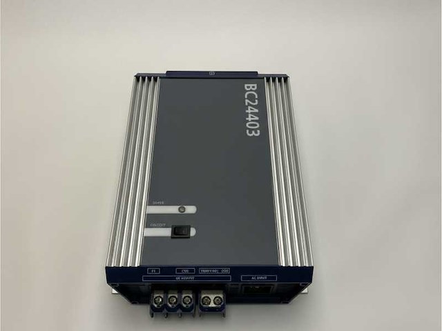 Vetus bc24403 battery charger 24v | 40a 3-output - afbeelding 2 van  7