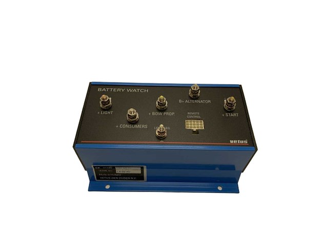 Vetus bw3 battery monitor and power distributor 24v 125a - bw312524l - afbeelding 1 van  6