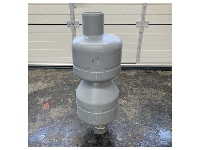 Vetus mv125 marine exhaust muffler for high capacity engines 125 mm - afbeelding 1 van  1