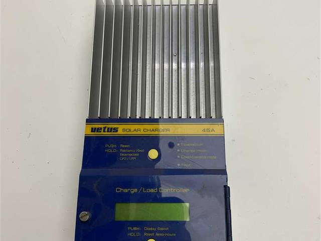 Vetus solar battery charger 45a 12v-48v for marine applications - sl45 - afbeelding 4 van  4