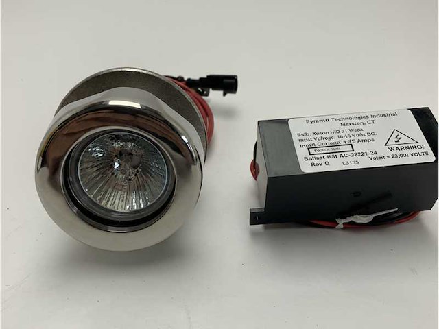 Vetus underwater xenon spotlight 21w 12v - stainless steel marine boat light - usp1220x - afbeelding 3 van  5