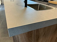 Vevo kookeiland 256 x 90 cm met inductiekookplaat, spoelbak, kraan en pelgrim vaatwasser - afbeelding 24 van  24