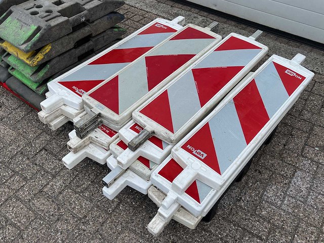 Vevon verkeer baakschilden (15x) - afbeelding 5 van  7