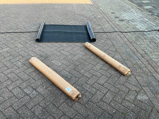 Vevor 2 meter kabelbeschermmat (3x) - afbeelding 2 van  4