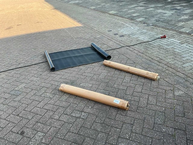 Vevor 2 meter kabelbeschermmat (3x) - afbeelding 1 van  4