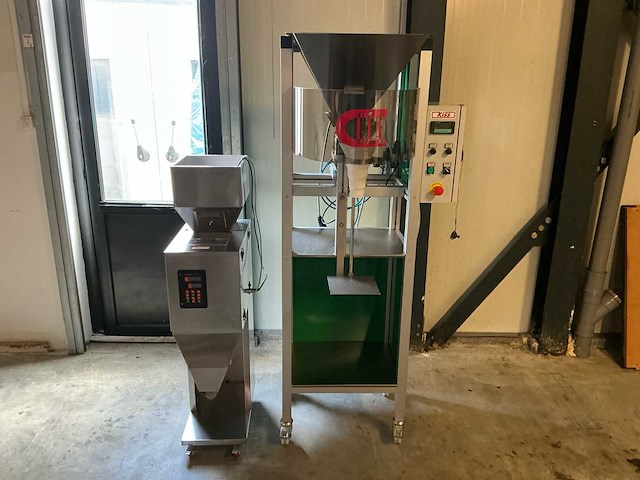 Vevor poedervulmachine en cia bg kiss doseerunit (2x) - afbeelding 11 van  18