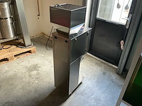 Vevor poedervulmachine en cia bg kiss doseerunit (2x) - afbeelding 18 van  18