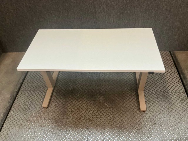 Veyhl elektrische bureau (8x) - afbeelding 3 van  9