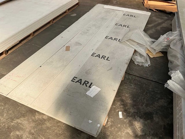 Vezelcement platen - afbeelding 1 van  1