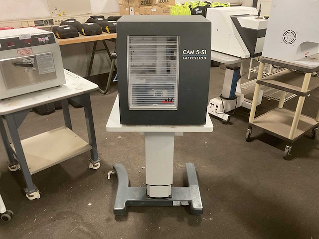 Vhf cam 5-s1 impression dentale freesmachine - afbeelding 1 van  4