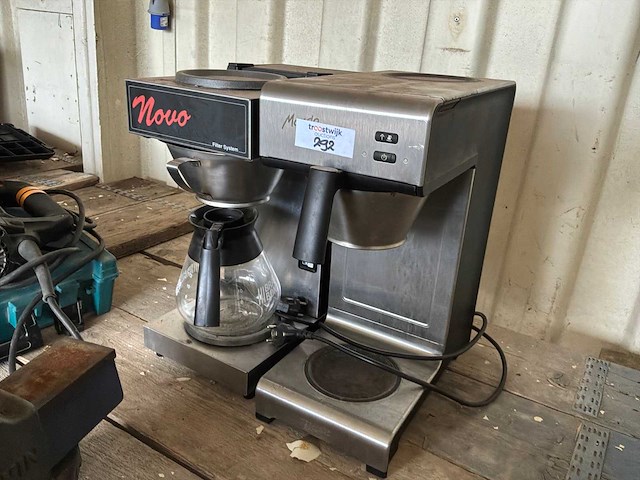 Vhh koffiemachine (2x) - afbeelding 1 van  6