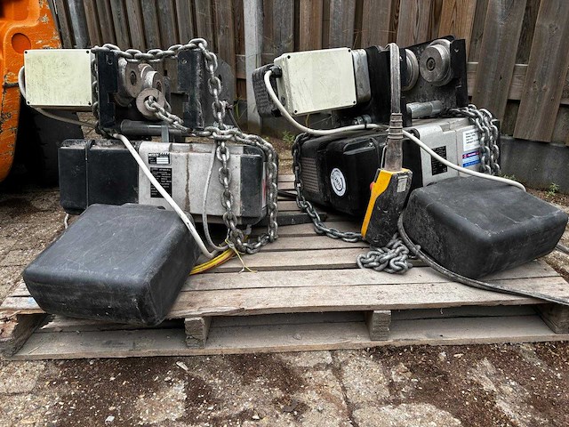 Vht - 1500kg - electric chain hoist - 2014 - afbeelding 2 van  8