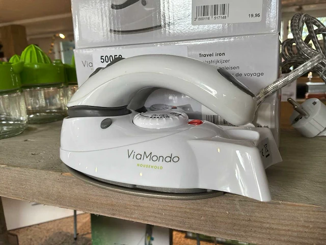 Viamondo reisstrijkijzer (5x) - afbeelding 1 van  4