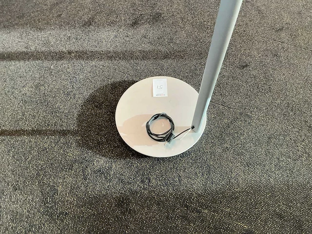 Vibia vloerlamp - afbeelding 7 van  7