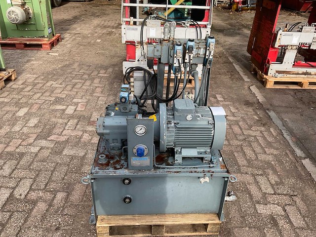 Vickers im-1385 hydraulisch aggregaat - afbeelding 1 van  9