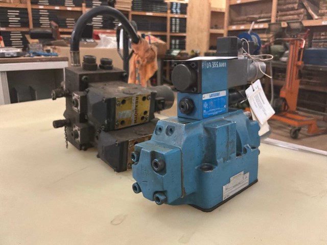 Vickers / rexroth porportioneel ventiel iso 4401 hydro unit (2x) - afbeelding 4 van  8