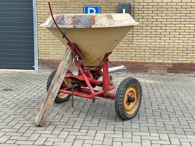 Vicon kunstmeststrooier - afbeelding 1 van  10