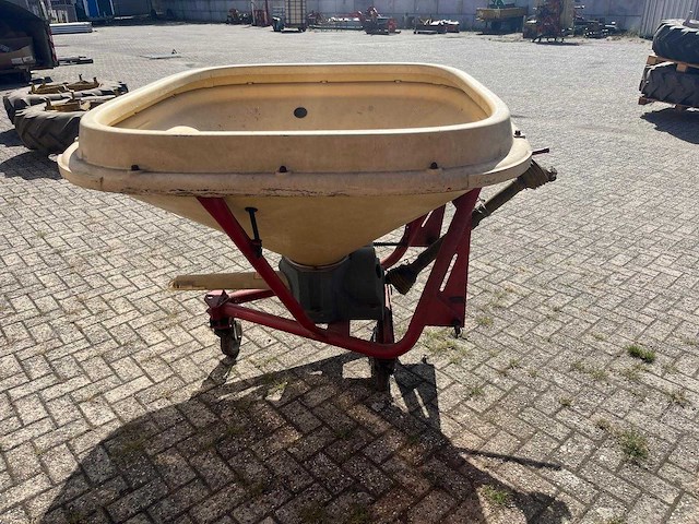 Vicon ps 401 pendelstrooier – 400 liter – mechanisch bediend - afbeelding 3 van  5